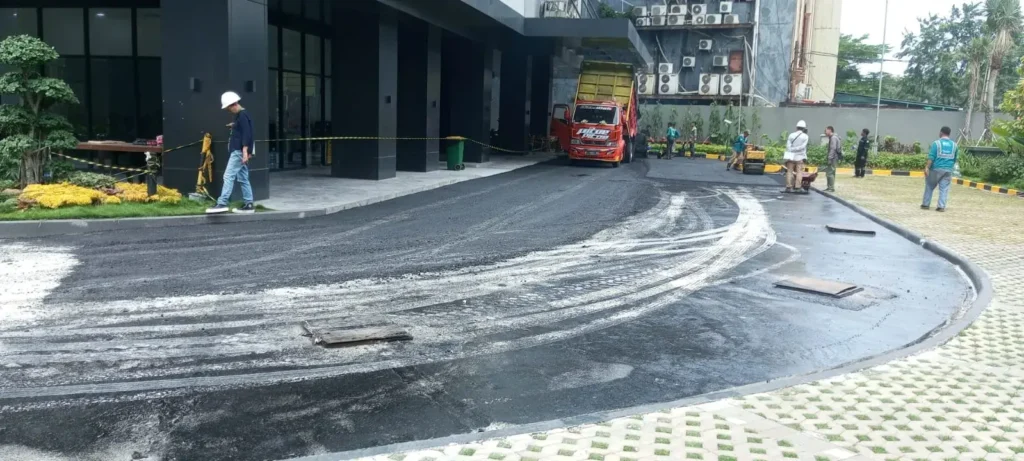 Proyek Pengaspalan di Balaraja